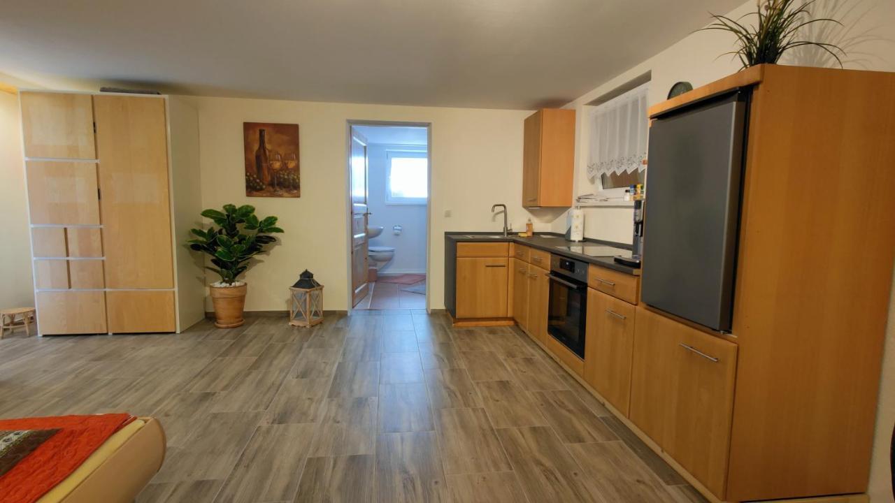 Appartment Im Seeblick Bodenwohr Bagian luar foto